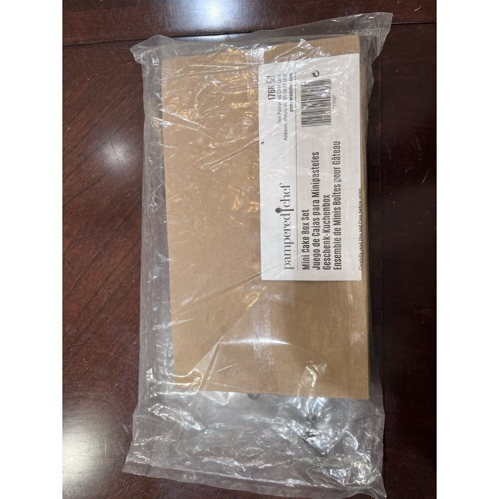 Pampered Chef Mini Cake Box Set #1768 New In Package Baking Gift